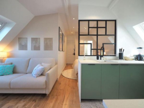Luxury flat with amazing view on Eiffel Tower